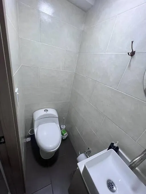 Espacioso Apartamento Con Piscina En Laureles 201 Medellin