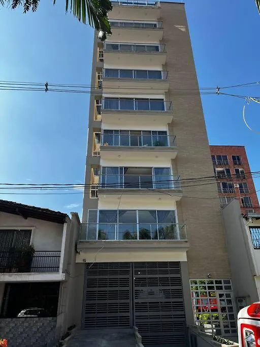 Apartment Espacioso Apartamento Con Piscina En Laureles 201 Medellin